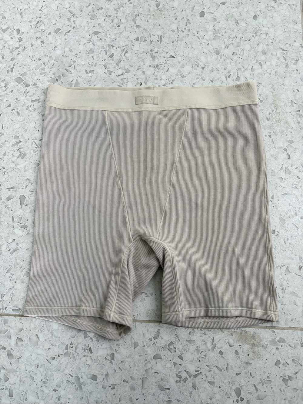 Skims Cotton Rib Boxer in Stone